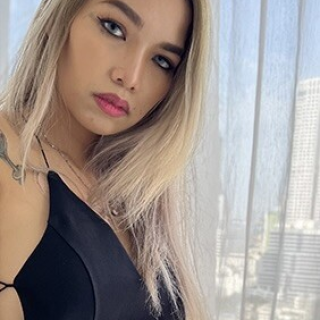 Party JohnTronVR Pornstar